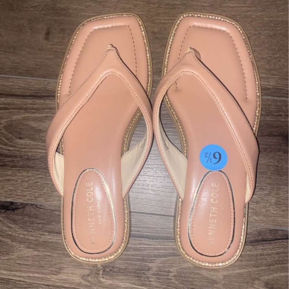 Kenneth Cole Women's Tan Sandals , size 6.5